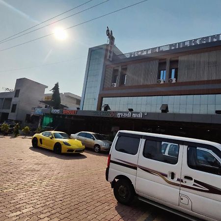 Hotel Nilkanth Navsari Exterior photo