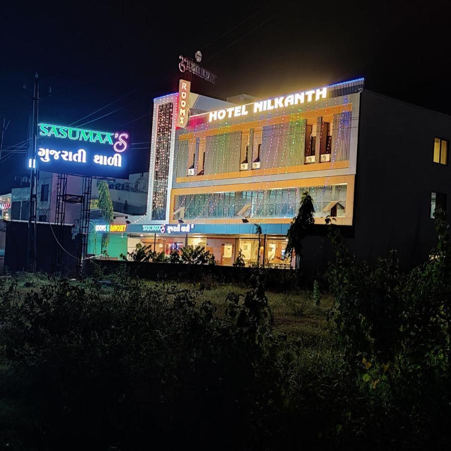 Hotel Nilkanth Navsari Exterior photo
