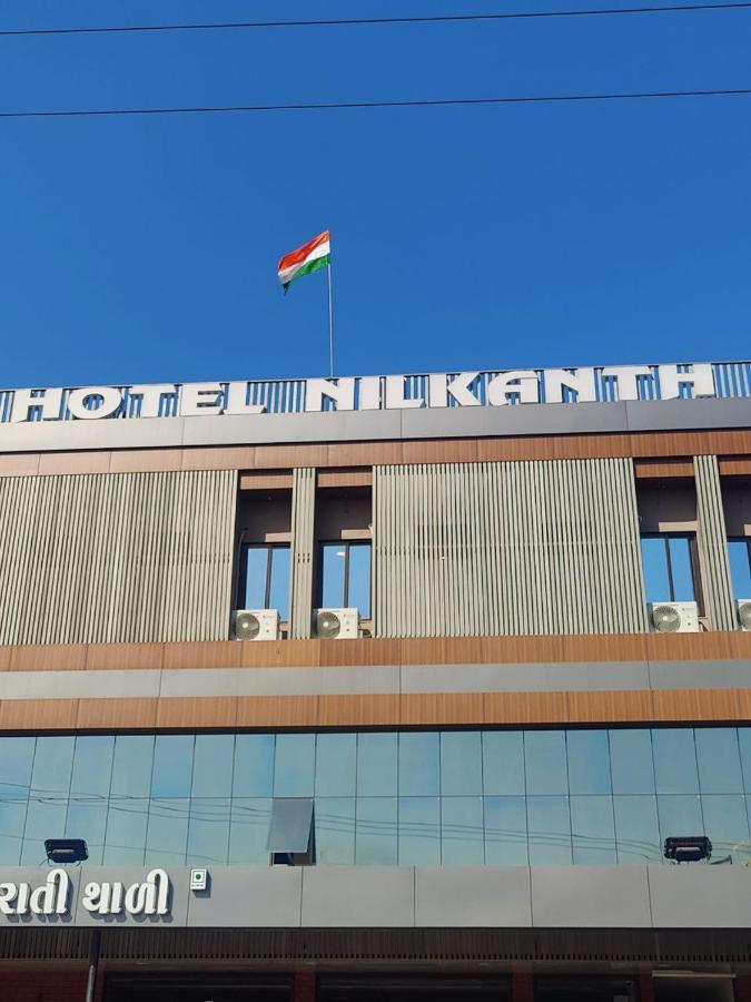 Hotel Nilkanth Navsari Exterior photo