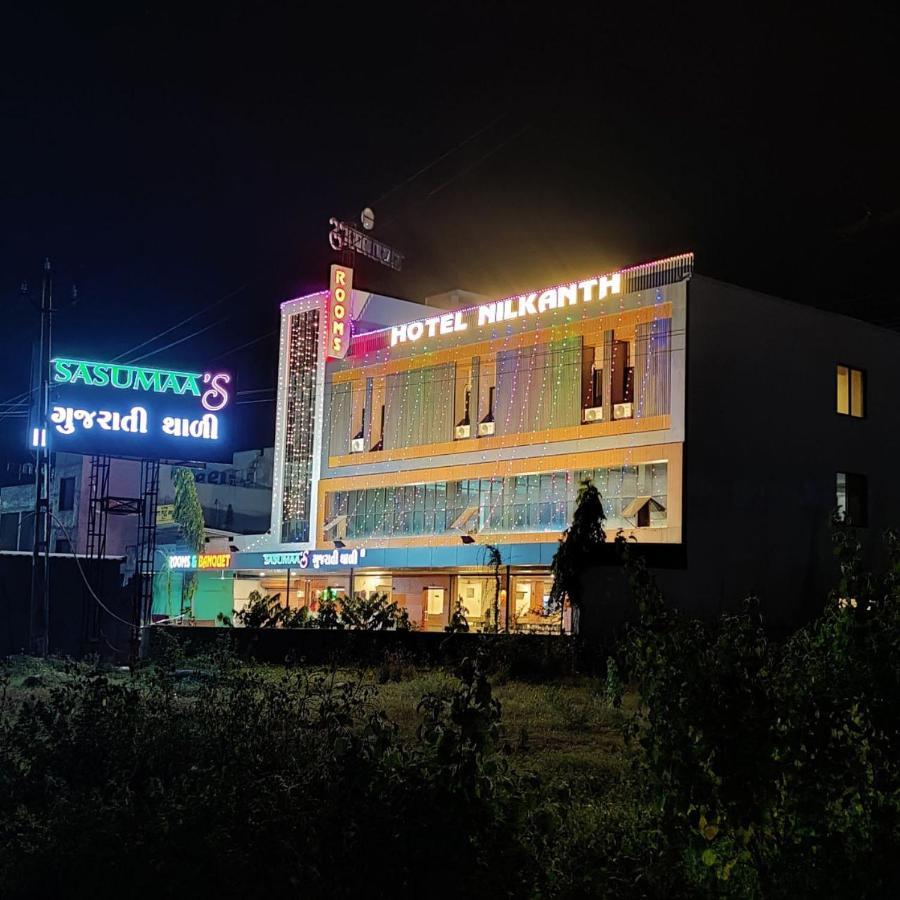 Hotel Nilkanth Navsari Exterior photo