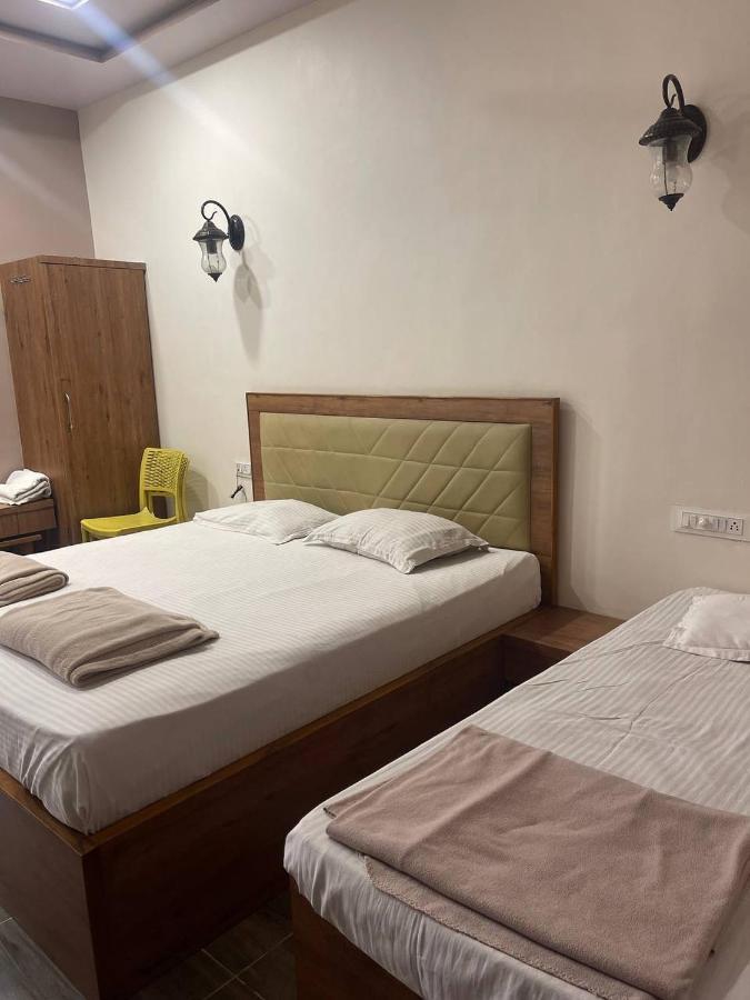 Hotel Nilkanth Navsari Exterior photo